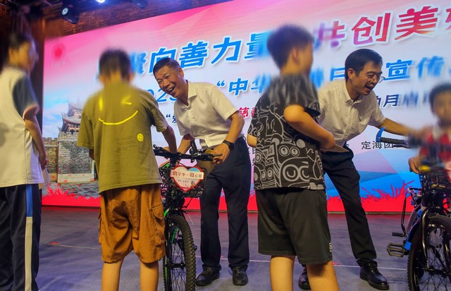 50cdf6aa8e7f8872b34a8e9616eaea2f.jpg 50cdf6aa8e7f8872b34a8e9616eaea2f.jpg